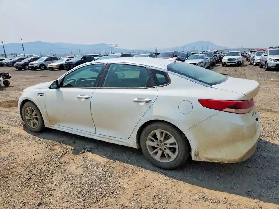 5XXGT4L38JG229304 2018 KIA OPTIMA-1