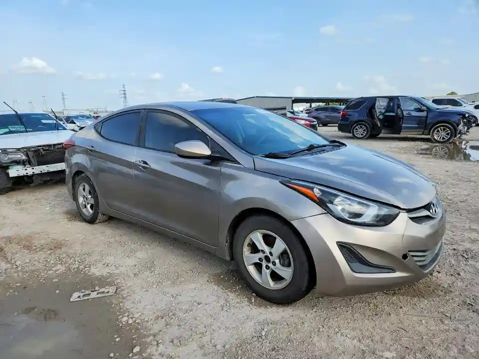 5NPDH4AE6FH565702 2015 HYUNDAI ELANTRA-3