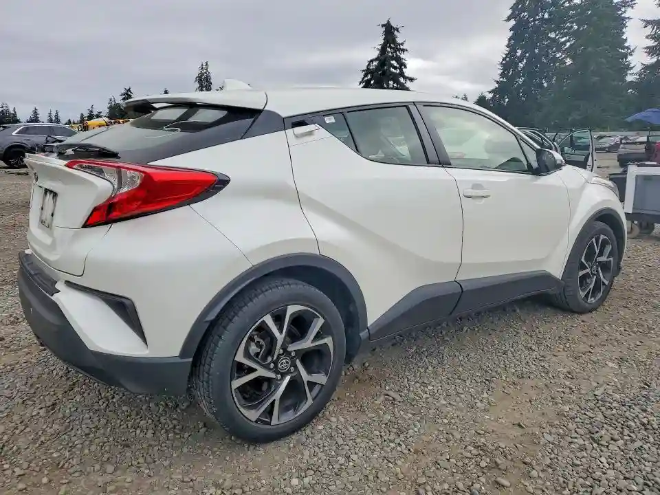 JTNKHMBXXL1076029 2020 TOYOTA C-HR-2