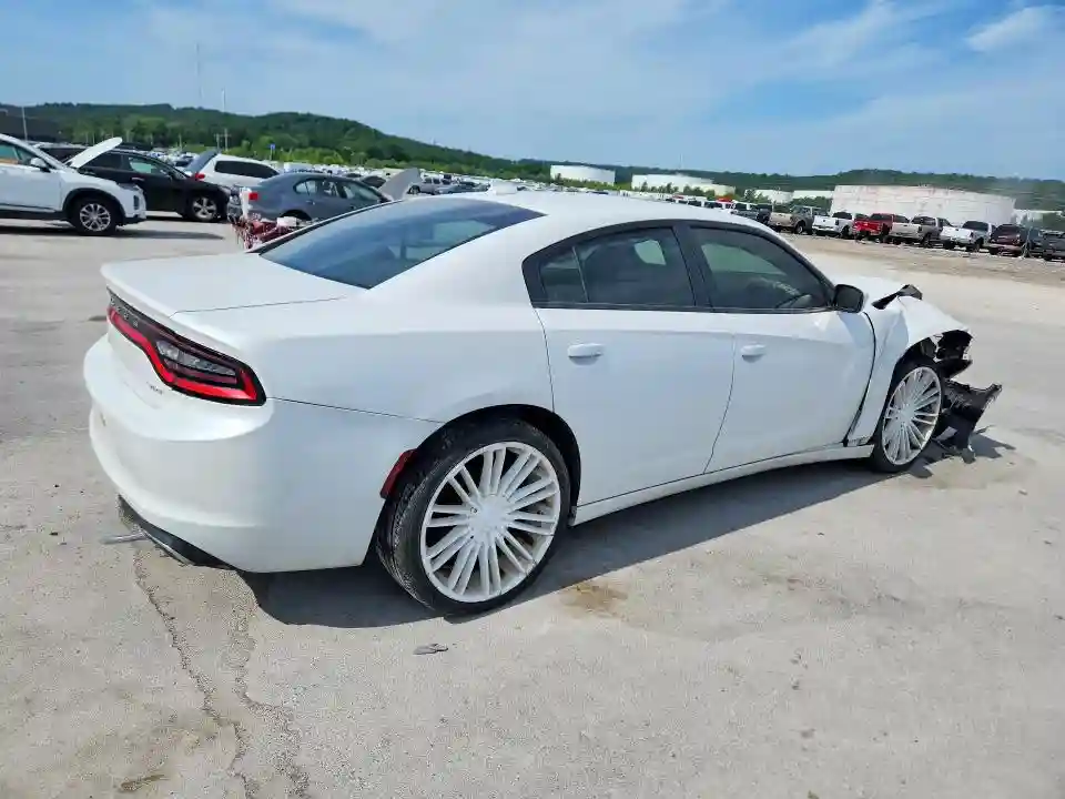 2C3CDXHG0FH805744 2015 DODGE CHARGER-2