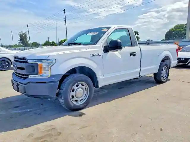1FTMF1CBXJKF50590 2018 FORD F150-0