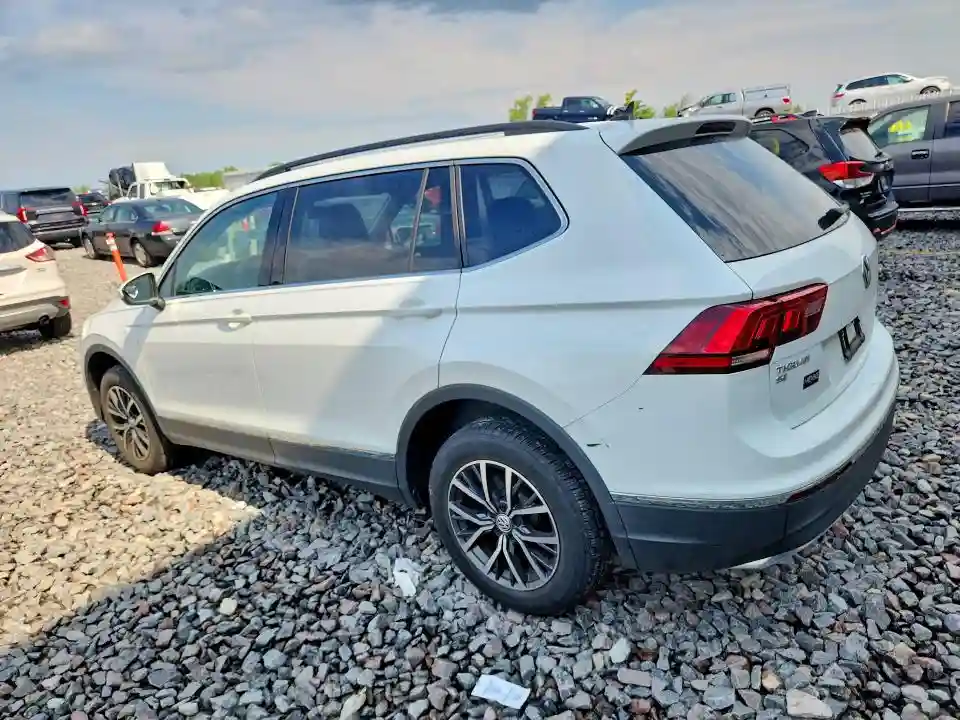 3VV2B7AX8LM068749 2020 VOLKSWAGEN TIGUAN-1