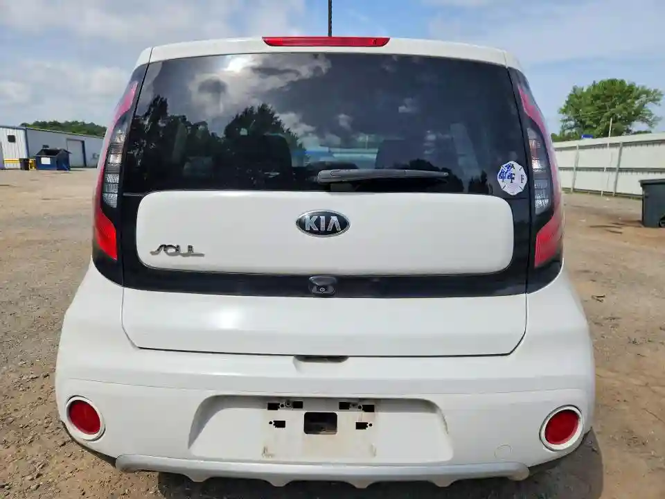 KNDJP3A58J7904120 2018 KIA SOUL-5