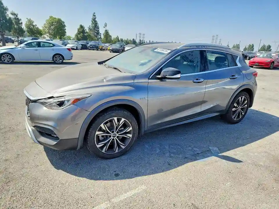 SJKCH5CR3JA047156 2018 INFINITI QX30-0