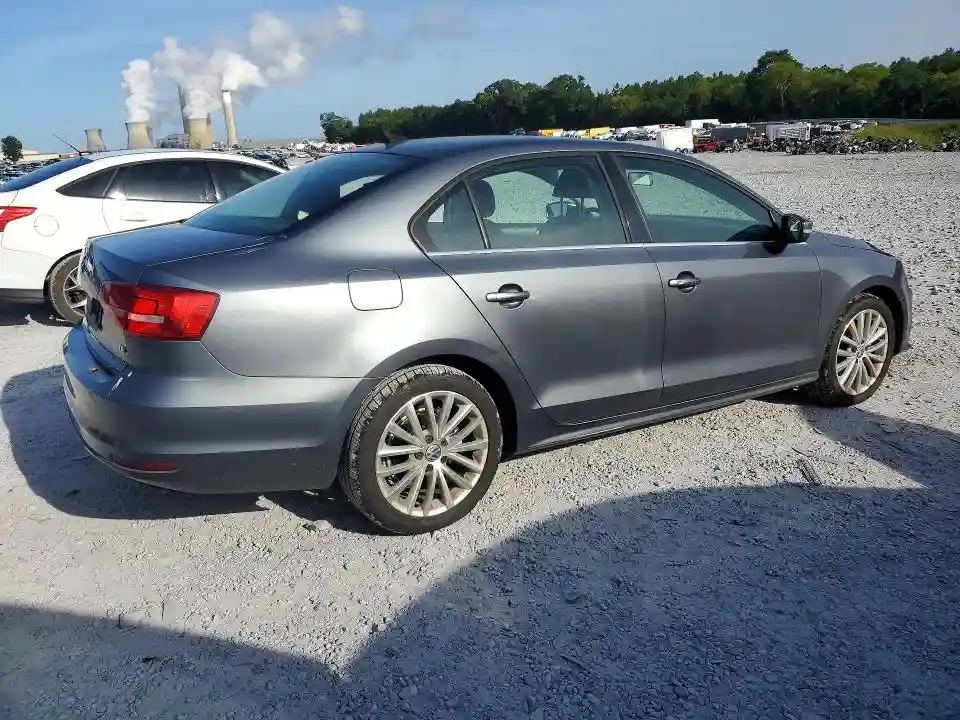 3VWD17AJ5FM235155 2015 VOLKSWAGEN JETTA-2