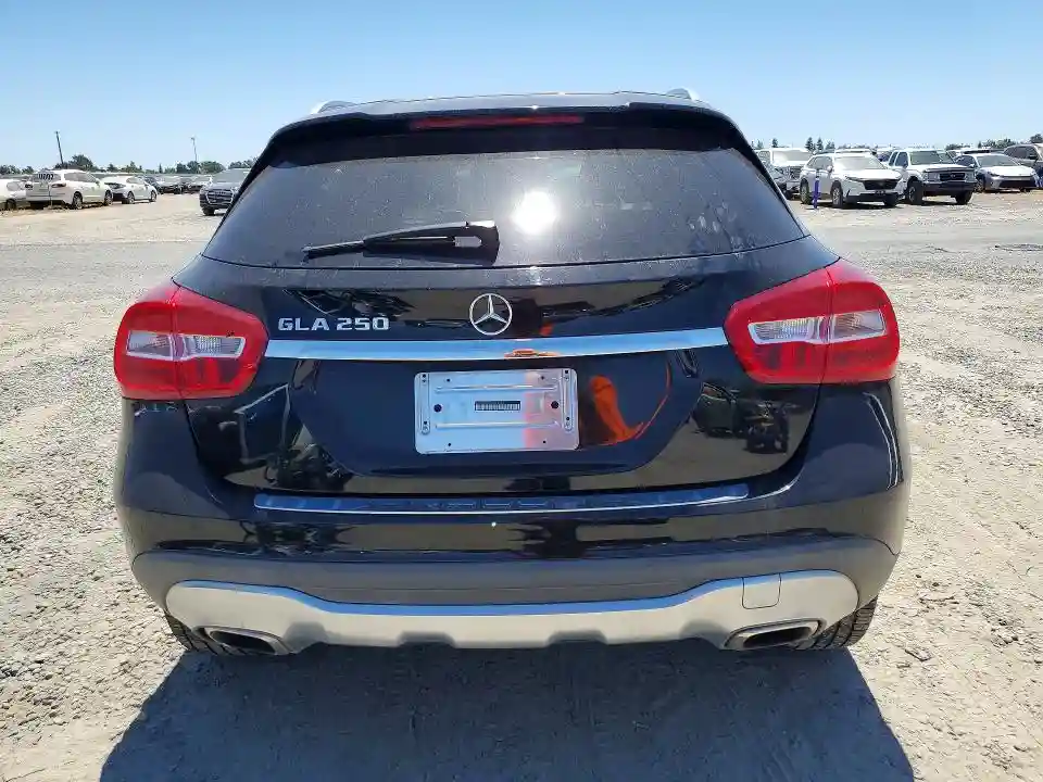 WDCTG4EB3JJ466151 2018 MERCEDES-BENZ GLA-CLASS-5