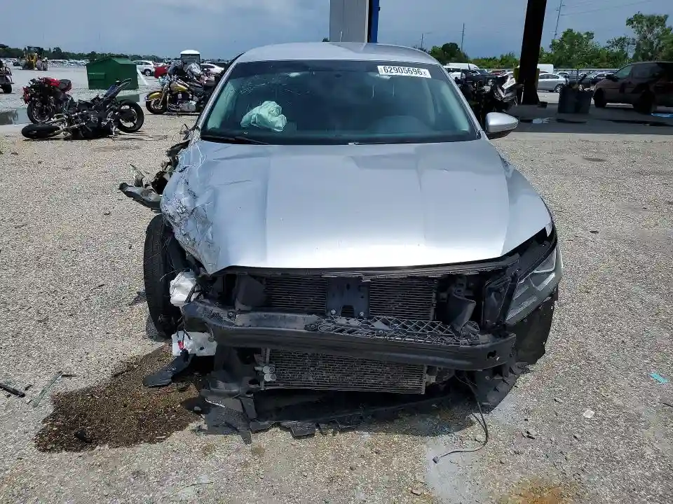 1VWAT7A30GC053462 2016 VOLKSWAGEN PASSAT-4