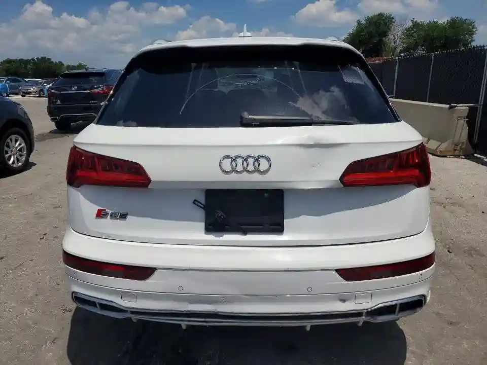 WA1C4AFY8J2182275 2018 AUDI SQ5-5
