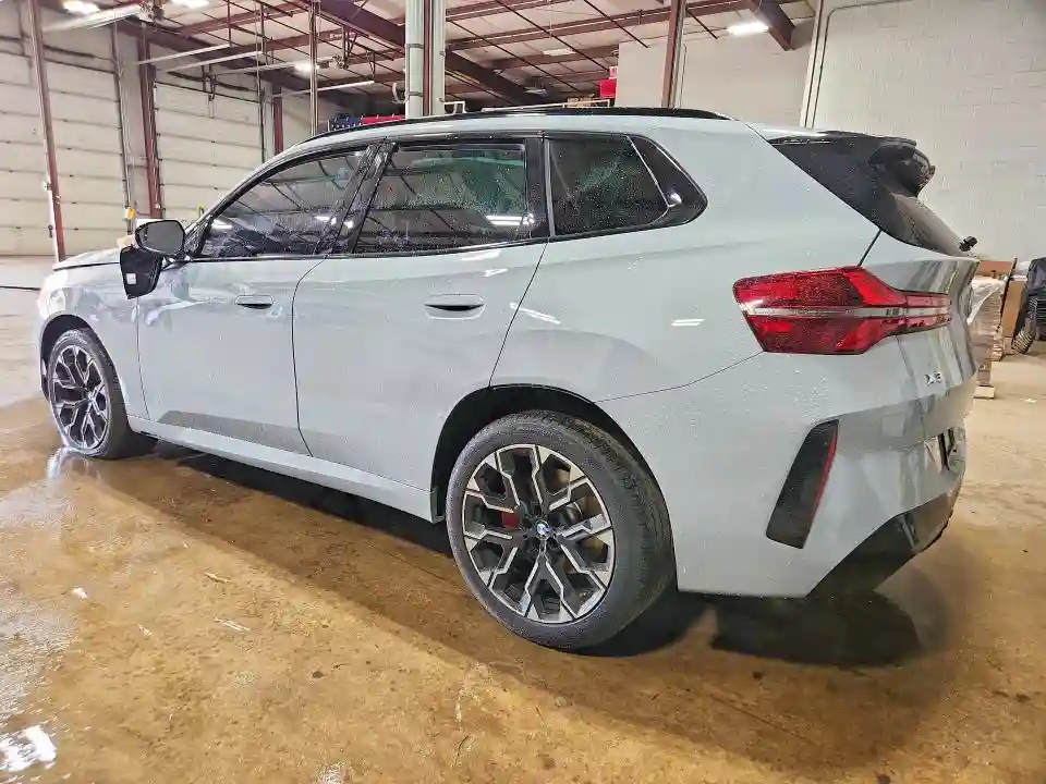 5UX73GP05T9391195 2026 BMW X3-1