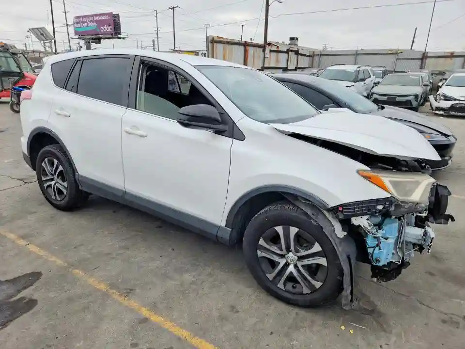 JTMZFREV4JJ201703 2018 TOYOTA RAV4-3