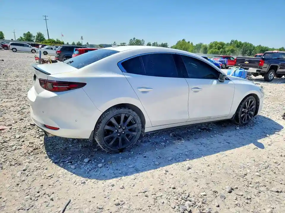 JM1BPBEY5M1316668 2021 MAZDA 3-2