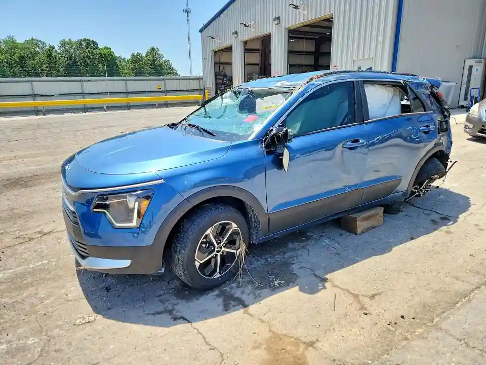 KNDCR3LE7R5124777 2024 KIA NIRO-0