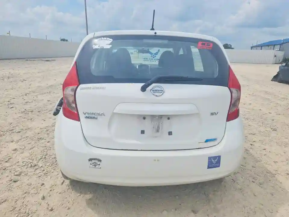 3N1CE2CP4FL422063 2015 NISSAN VERSA-5