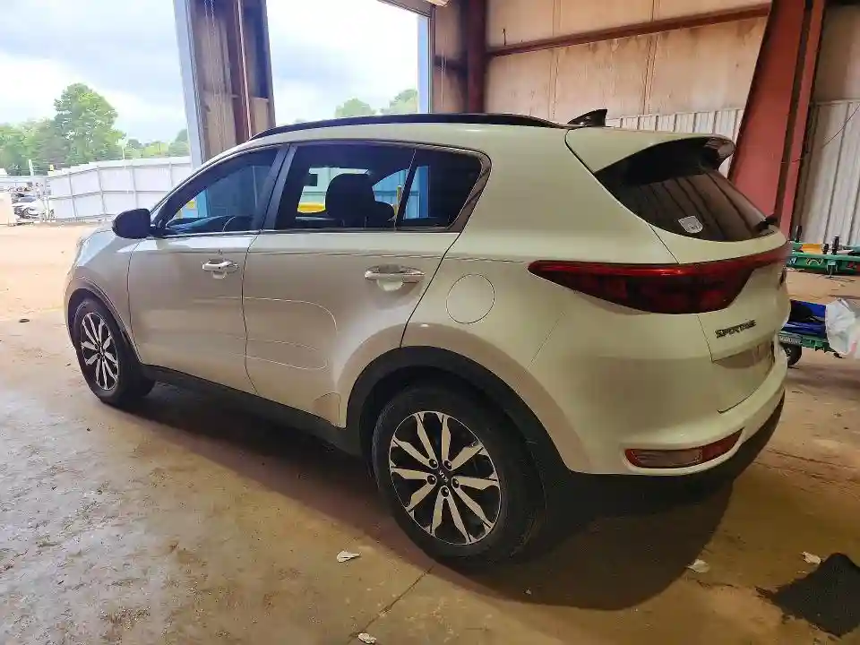 KNDPN3AC5J7397644 2018 KIA SPORTAGE-1