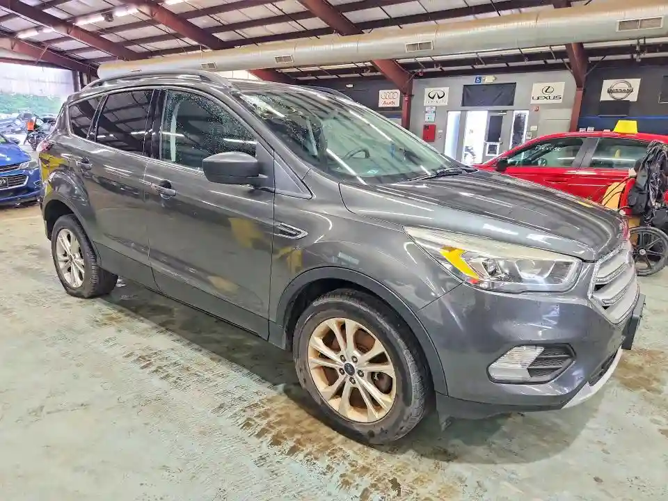 1FMCU9GD8HUB94372 2017 FORD ESCAPE-3