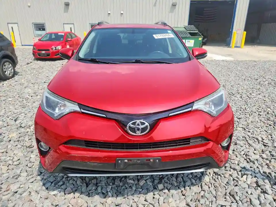 JTMRFREV8GJ079730 2016 TOYOTA RAV4-4