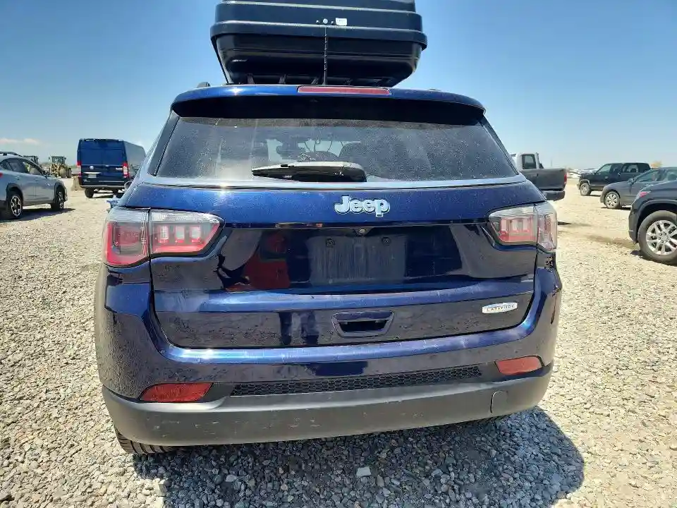 3C4NJCBBXJT194723 2018 JEEP COMPASS-5