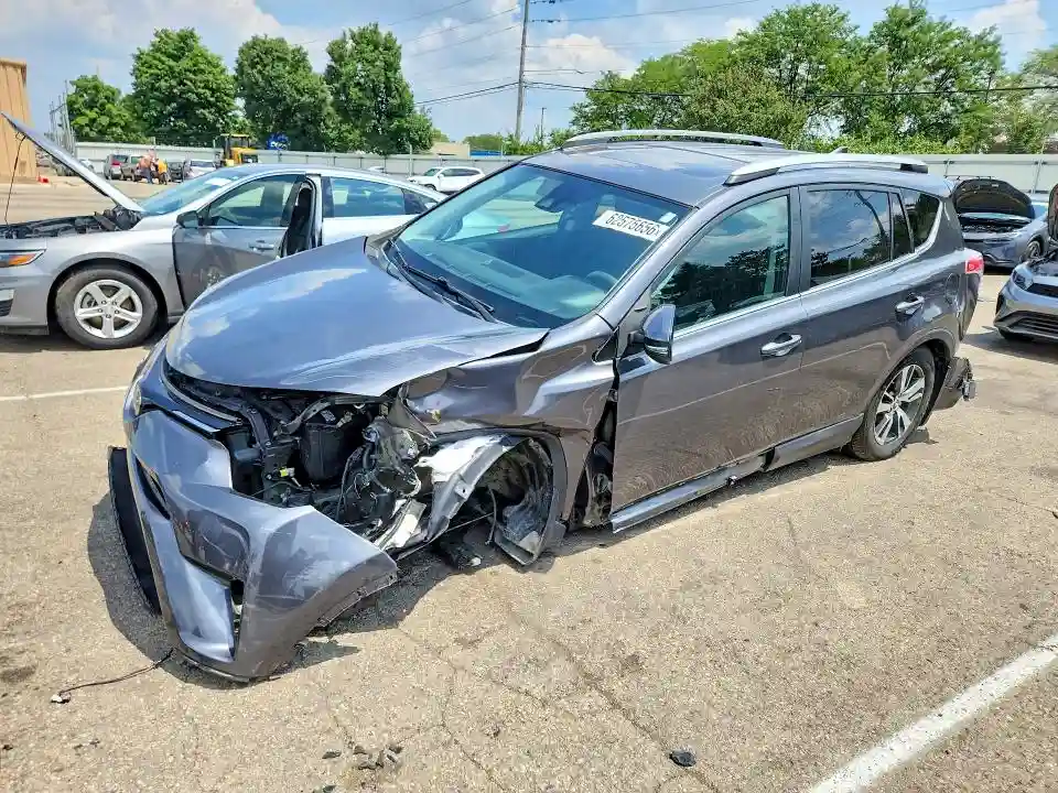 2T3RFREVXJW851623 2018 TOYOTA RAV4-0
