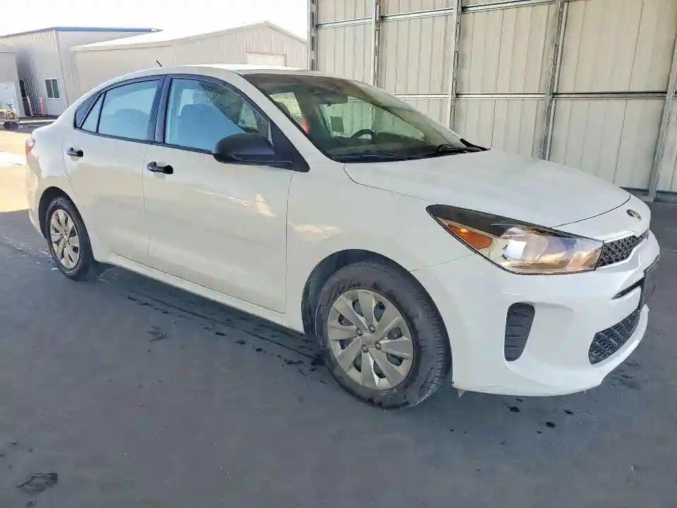 3KPA24AB5JE048771 2018 KIA RIO-3