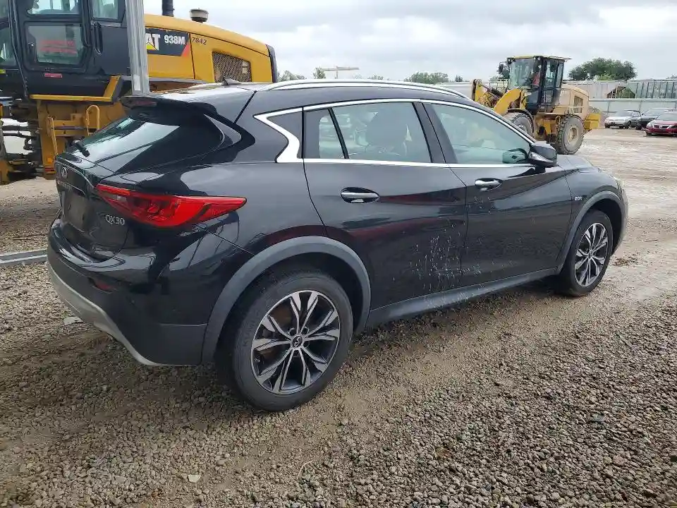 SJKCH5CR6JA047491 2018 INFINITI QX30-2