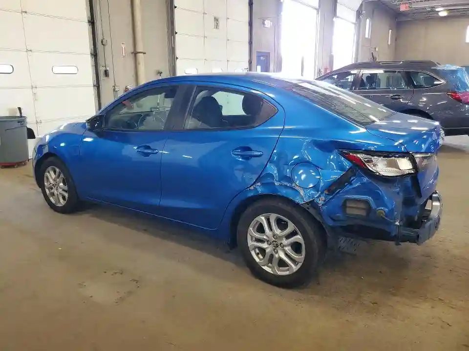 3MYDLBYV7HY162375 2017 TOYOTA YARIS-1