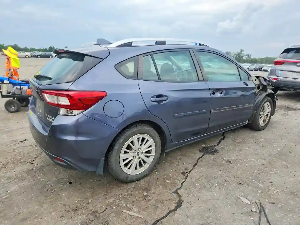 4S3GTAB64H3751898 2017 SUBARU IMPREZA-2