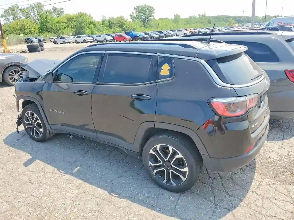 3C4NJDCB0NT226458 2022 JEEP COMPASS-1