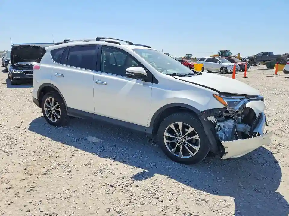JTMDFREV0JJ240265 2018 TOYOTA RAV4-3