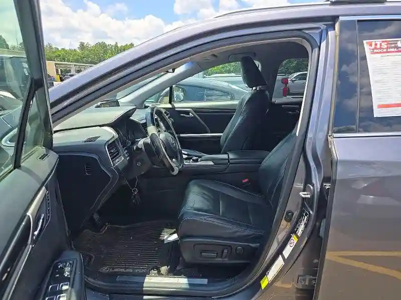 JTJDZKCA0J2008240 2018 LEXUS RX350-4