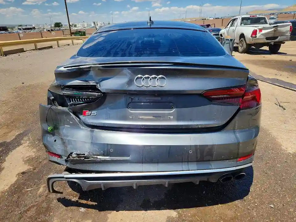 WAUB4CF55JA075528 2018 AUDI S5/RS5-5