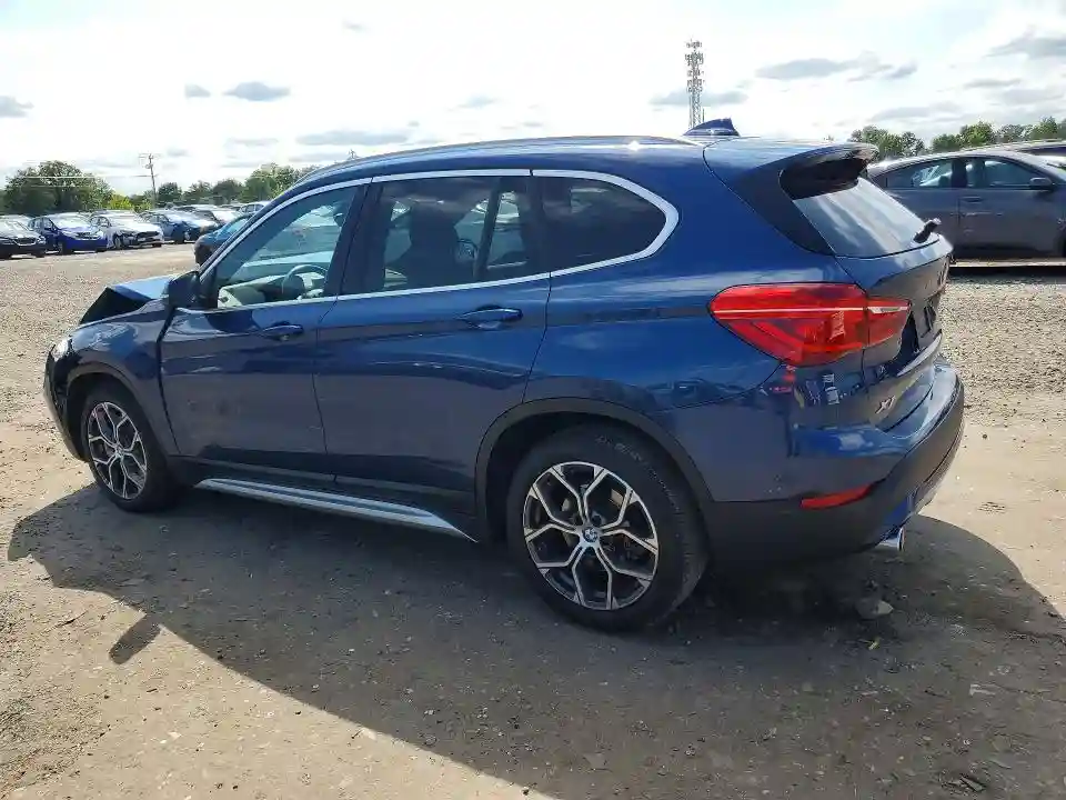 WBXJG9C05N5V20532 2022 BMW X1-1