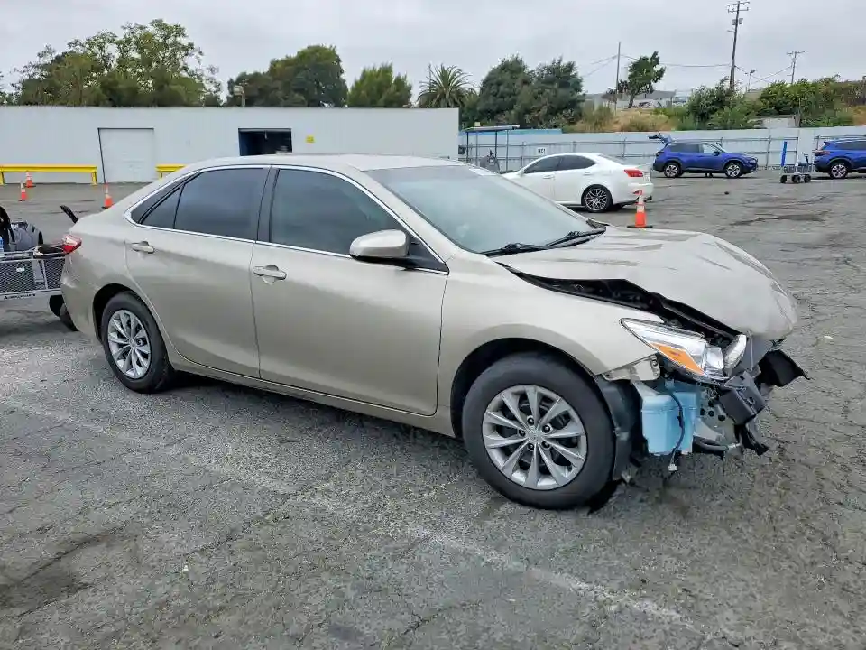 4T1BF1FK9HU386083 2017 TOYOTA CAMRY-3