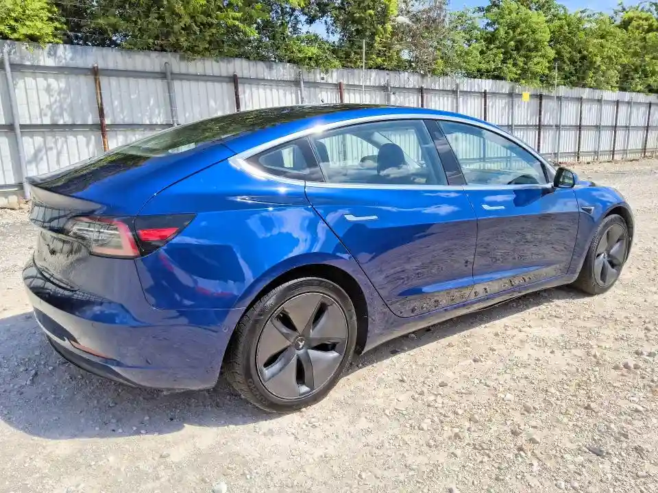 5YJ3E1EA1JF041715 2018 TESLA MODEL 3-2