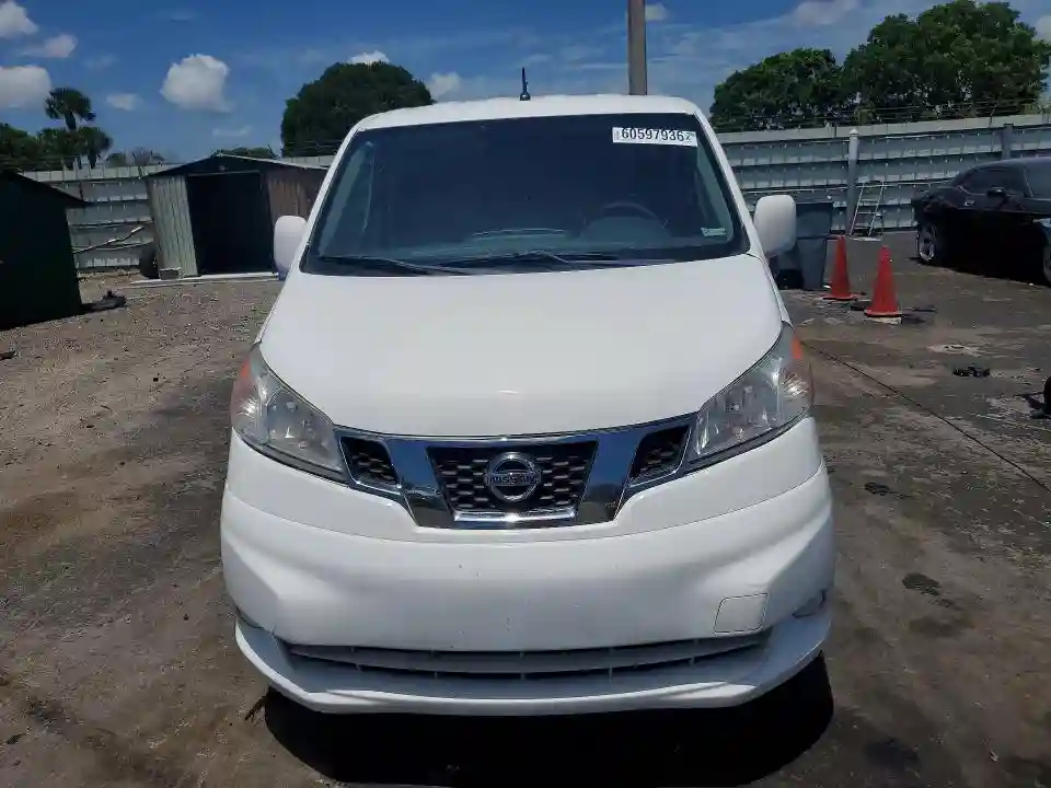 3N6CM0KN5HK714072 2017 NISSAN NV-4