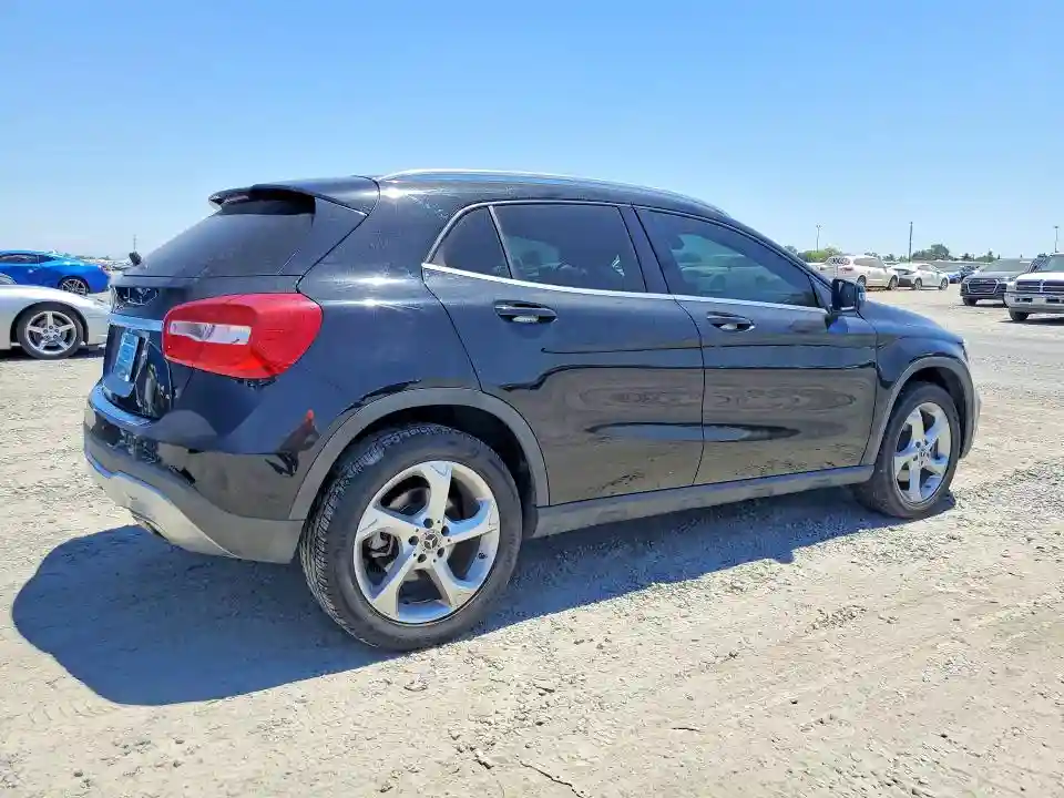WDCTG4EB3JJ466151 2018 MERCEDES-BENZ GLA-CLASS-2
