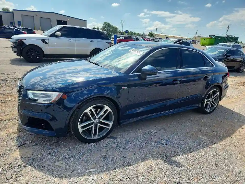 WAUJ8GFFXJ1060829 2018 AUDI A3-0