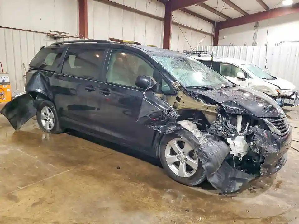 5TDKK3DC4FS653090 2015 TOYOTA SIENNA-3