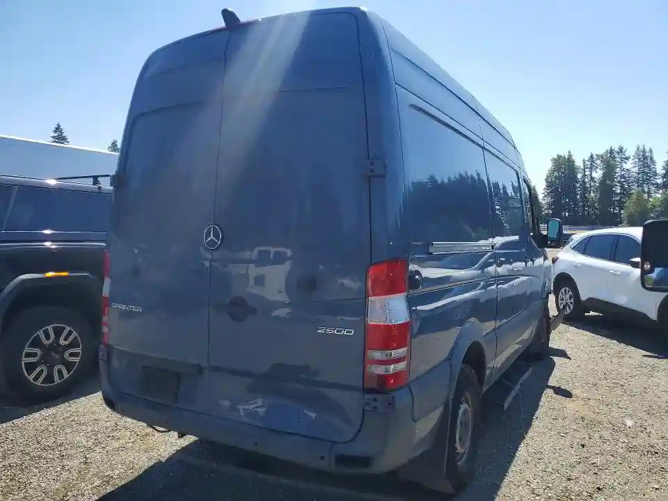 WD3PE7CD5JP631997 2018 MERCEDES-BENZ SPRINTER-2