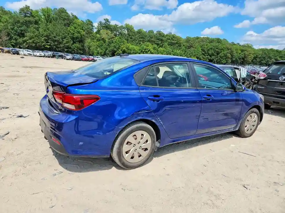 3KPA24AB0JE065154 2018 KIA RIO-2