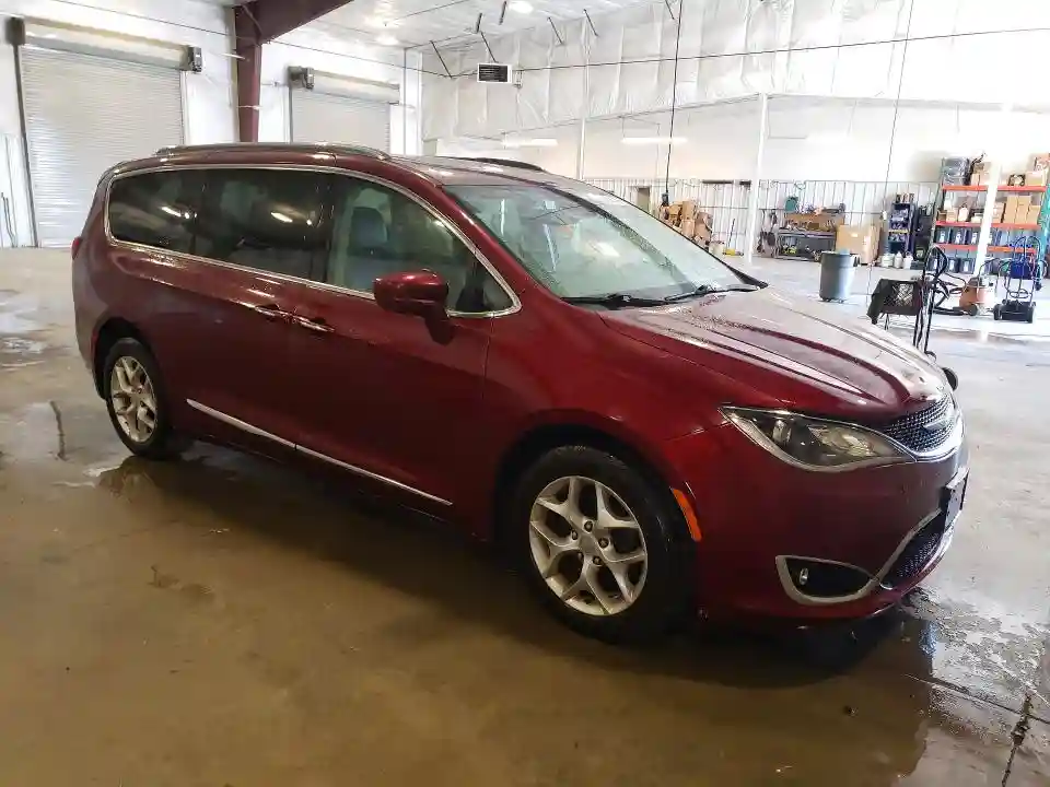 2C4RC1EG8JR333841 2018 CHRYSLER PACIFICA-3