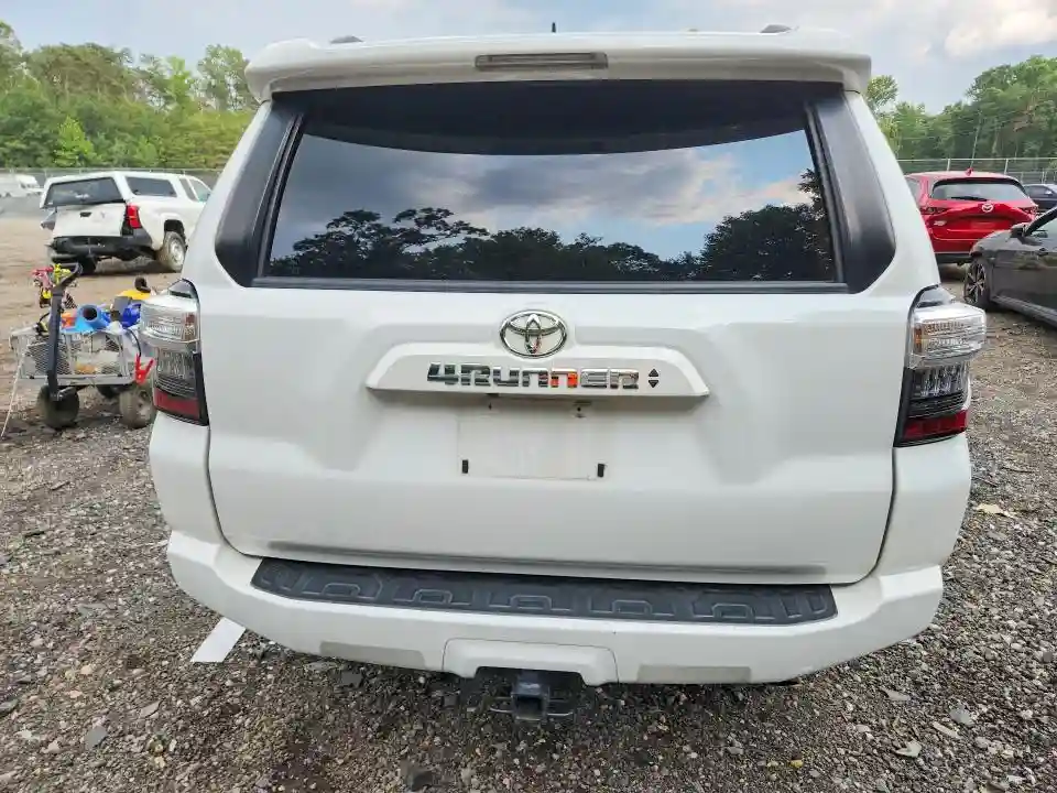 JTENU5JR8N6010943 2022 TOYOTA 4RUNNER-5