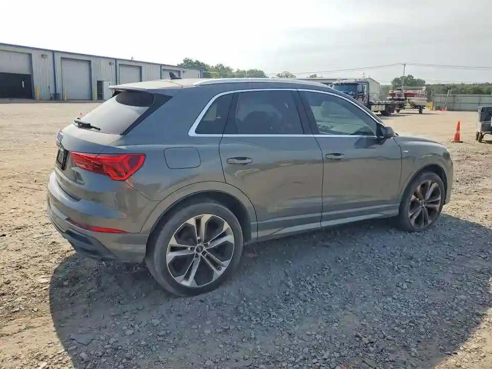 WA1EECF31L1026920 2020 AUDI Q3-2