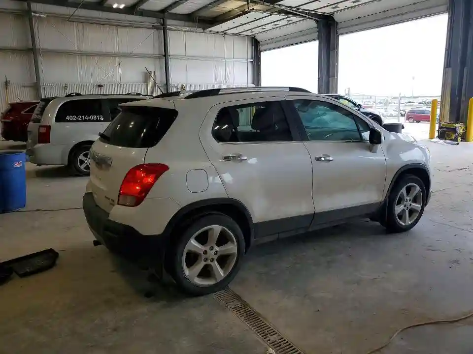 KL7CJTSB0FB198762 2015 CHEVROLET TRAX-2