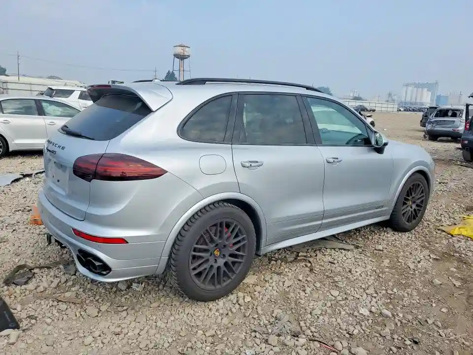 WP1AD2A21GLA72031 2016 PORSCHE CAYENNE-2
