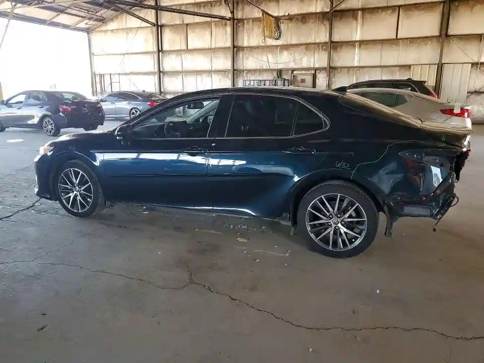 4T1F11AK6MU558247 2021 TOYOTA CAMRY-1