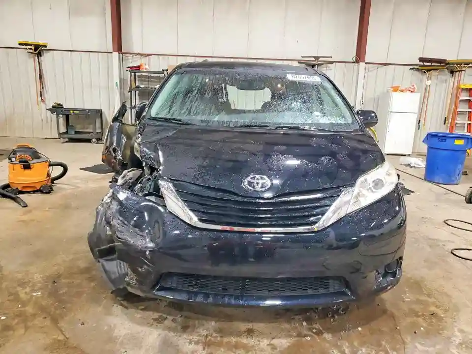 5TDKK3DC4FS653090 2015 TOYOTA SIENNA-4