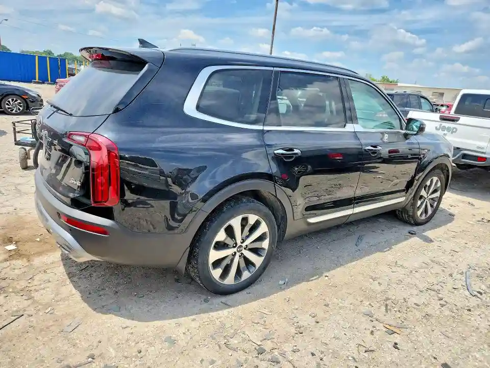 5XYP64HC8LG010471 2020 KIA TELLURIDE-2
