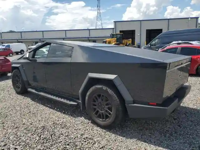 7G2CEHED3RA046892 2024 TESLA CYBERTRUCK-1
