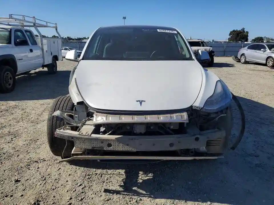 5YJYGDEE1LF057548 2020 TESLA MODEL Y-4