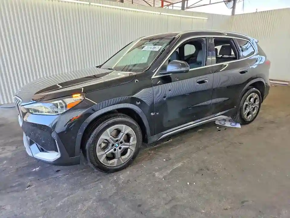 WBX73EF06T5602793 2026 BMW X1-0
